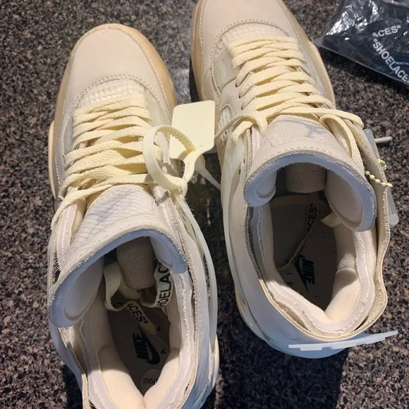 Off white Jordan 4’s - Picture 4 of 4